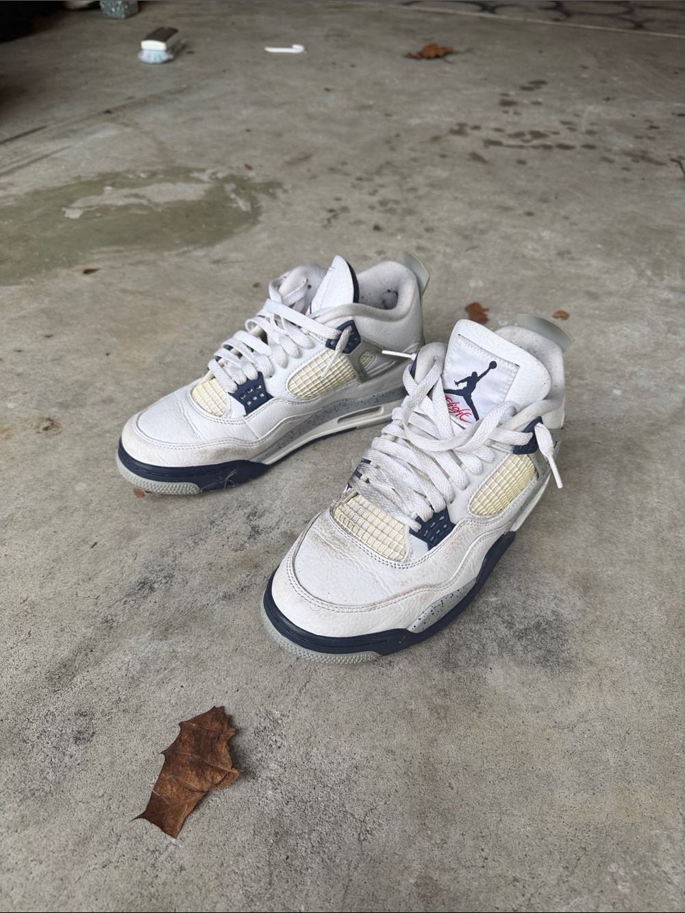 Nike Air Jordan 4 Retro Men's White and Navy Sneakers